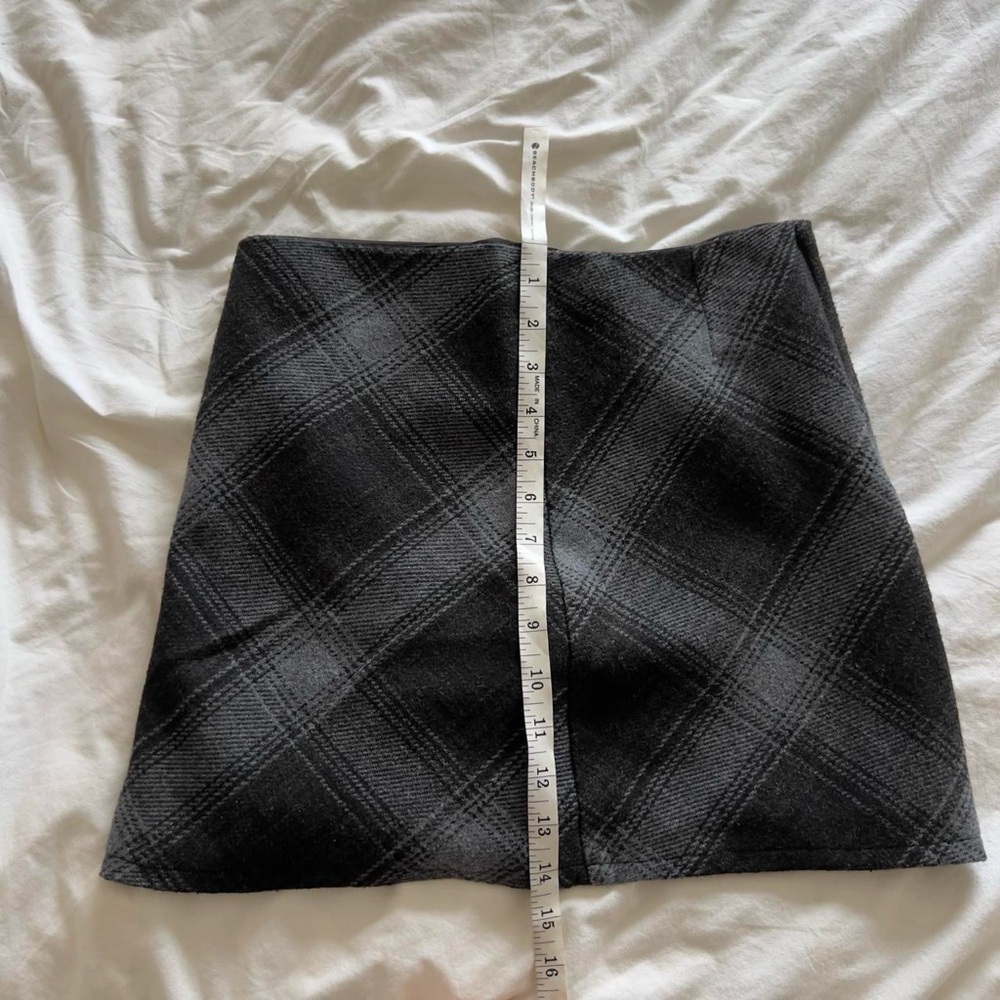 Vintage 90s Dynamite Black Plaid Mini Skirt - Picture 5 of 8